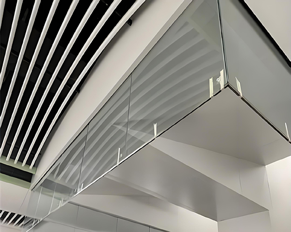 阎良玻璃阎良挡烟垂壁