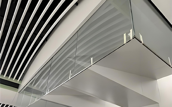 阎良玻璃挡烟垂壁