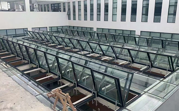 百安科技有限公司近期阎良排烟窗项目案例分享