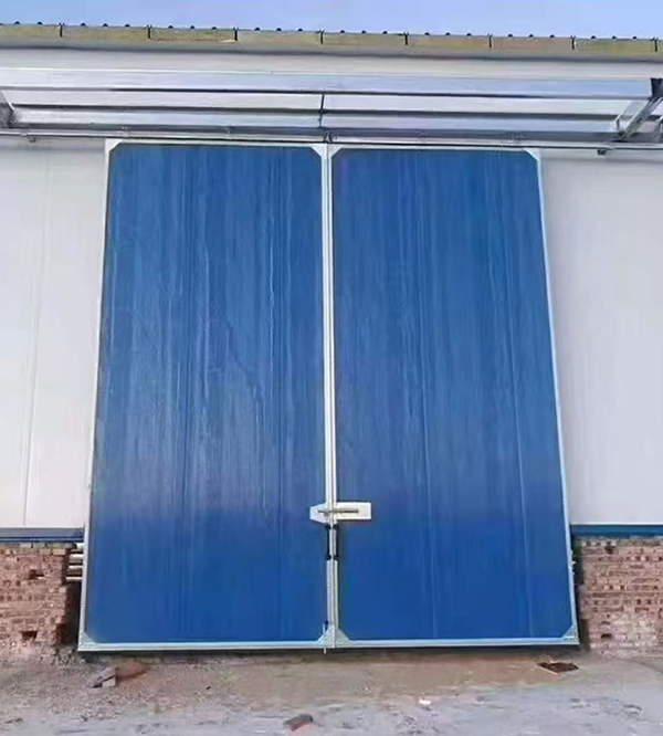 阎良工业门在大型仓储物流通道中的应用实例