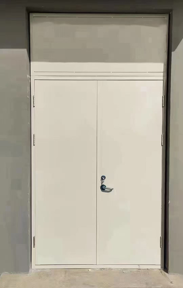 展览馆项目完成大跨度阎良防火门安装